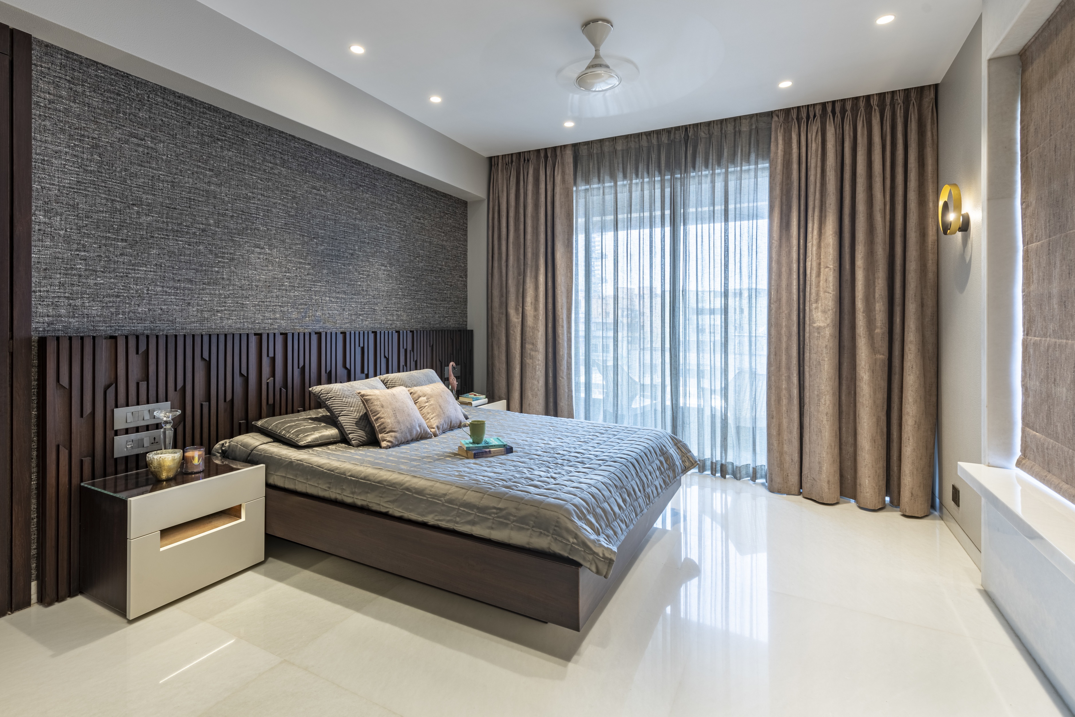 Peddar Road Apartment — interior, view 4