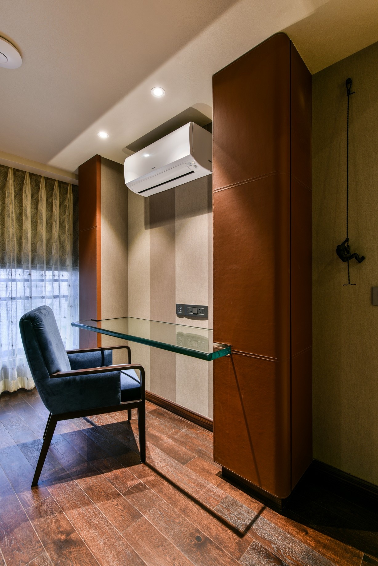 Juhu Residence — interior detail