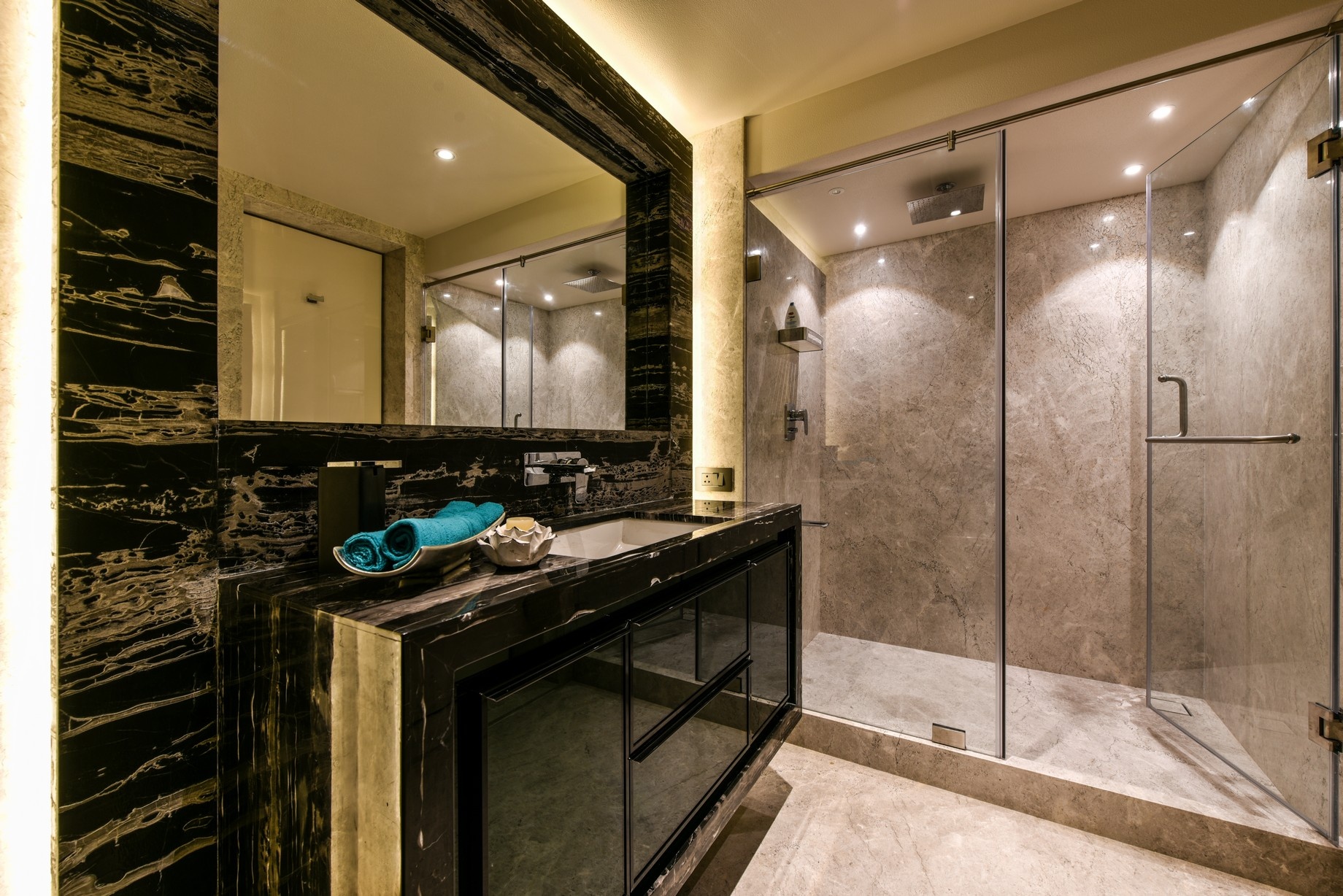 Juhu Residence — interior, view 9