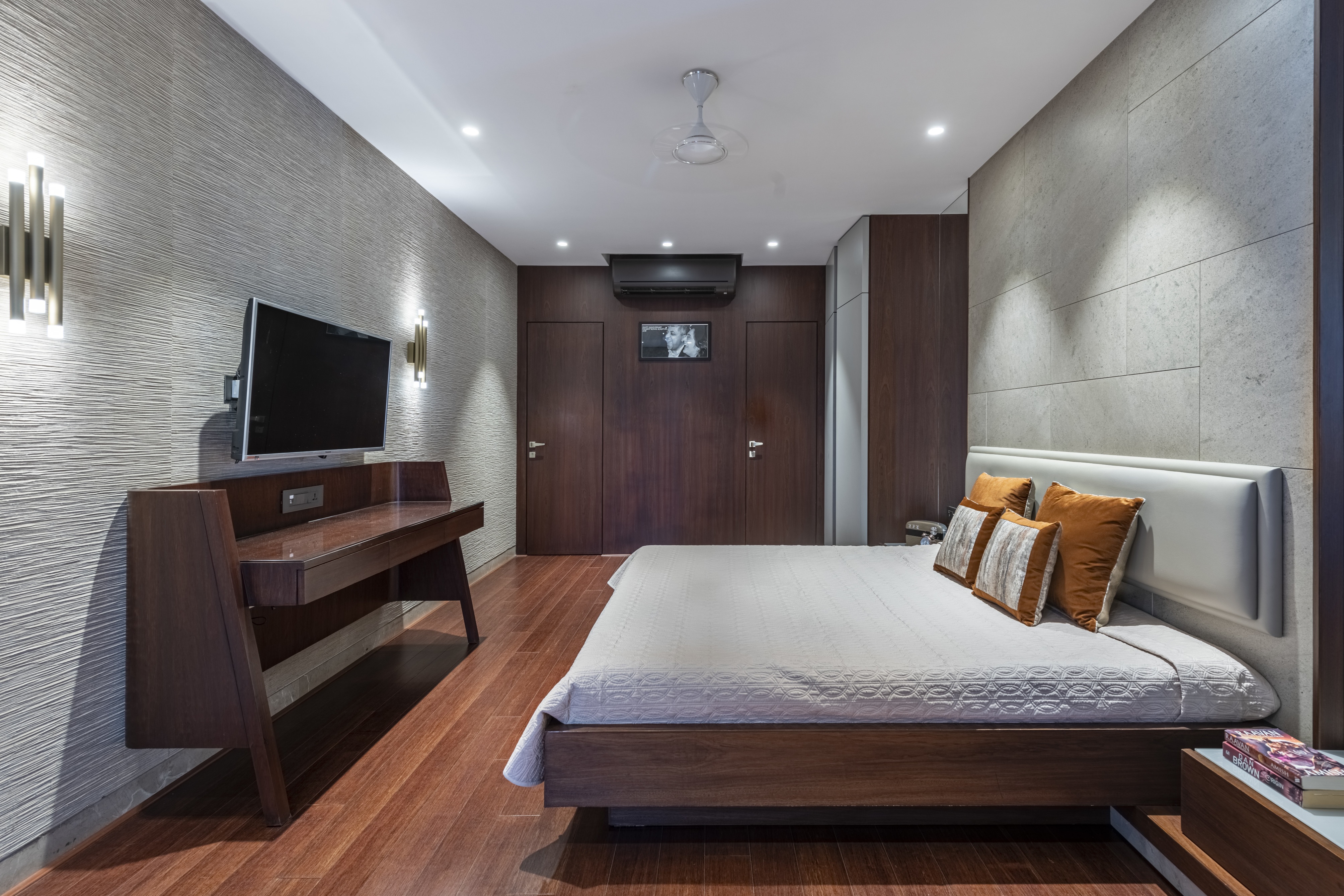 Peddar Road Apartment — interior, detail